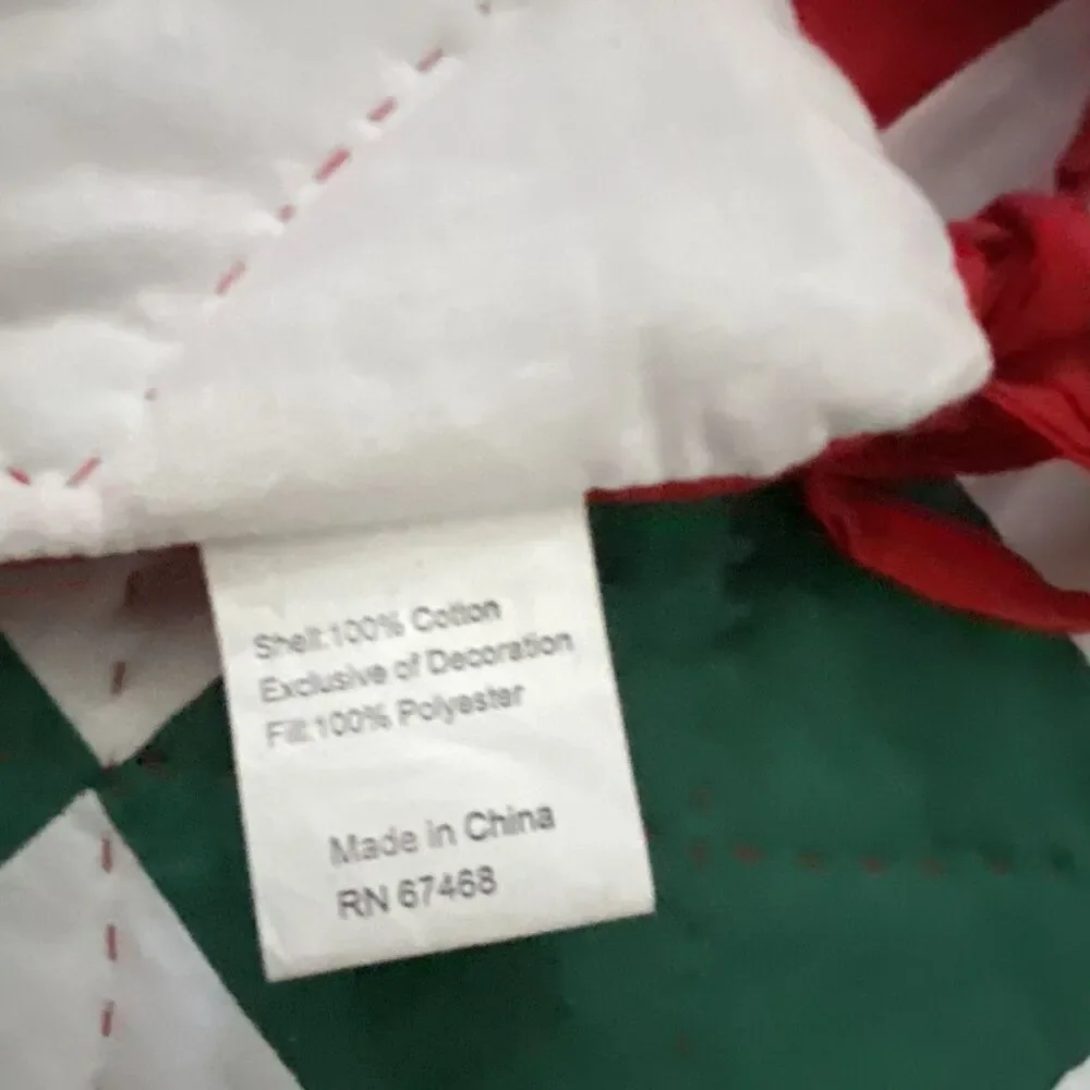 Vintage Patchwork Tree Skirt 50 inch Christmas Quilted NEW Old Stock Red Green